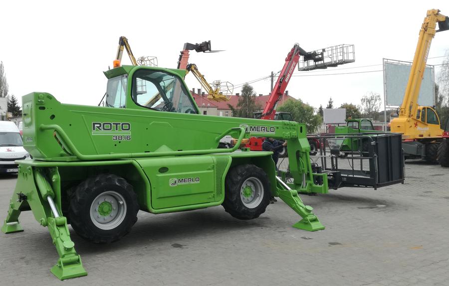 5-dmtech-wynajem-serwis-merlo-ładowarki-teleskopowe.jpg