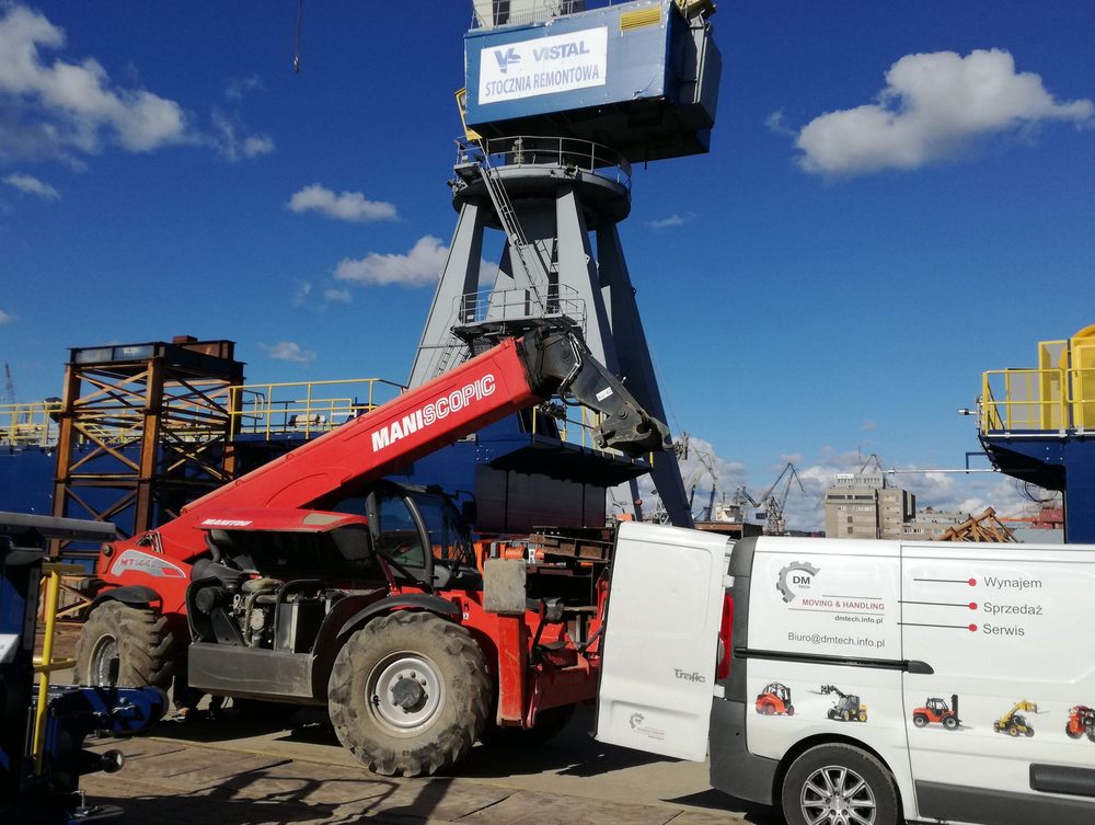 5-praca-dmtech-serwis-ładowarki-teleskopowe-wozki-widlowe.jpg